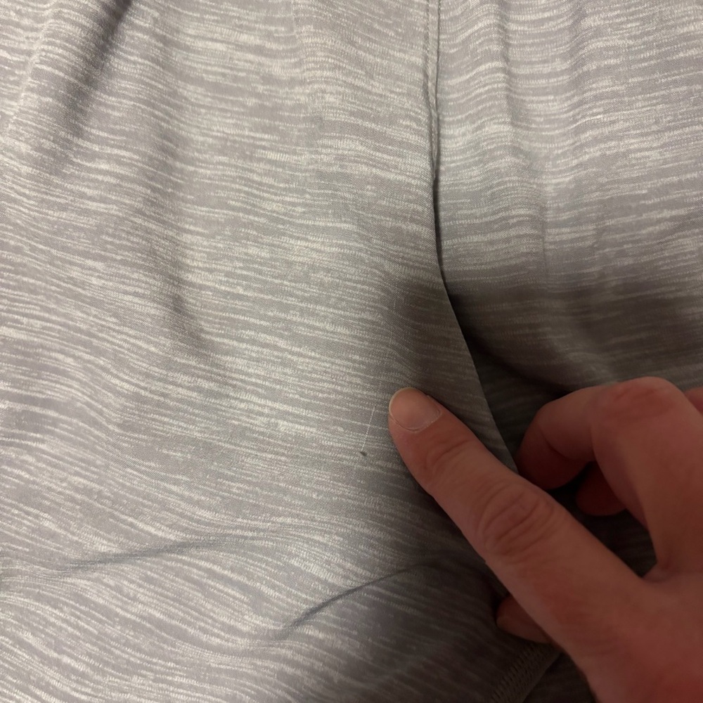 lululemon athletica Men's Heathered Gray Athletic Shorts - Picture 6 of 7